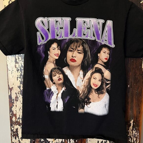 Retro Selena Photograph collage. Unisex size Medium. - Picture 1 of 3